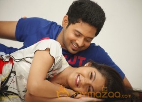 Hum Thum Movie Latest Stills photo 51