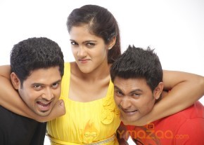 Hum Thum Movie Latest Stills photo 40