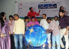 Hum Tum Movie Audio Launch Pics photo 9