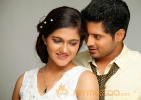 Hum Tum Movie Latest stills photo 10