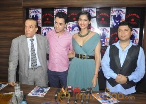 Imran Khan and Sonam At Stardust Magazine Launch photo 3