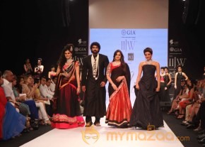 India International Jewelry Week 2013 Photos