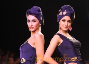 Indian Models At Saboo Fine Jewels Show at IIJW photo 20