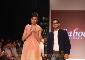 Indian Models At Saboo Fine Jewels Show at IIJW photo 13