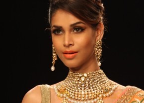 Indian Models At Saboo Fine Jewels Show at IIJW photo 21