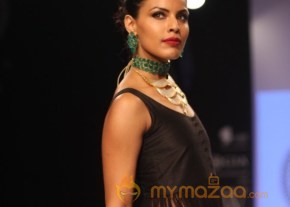 Indian Models Latest Photos photo 6