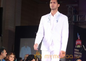 Indian Models Ramp Walk at CIFW Day3 photo 54