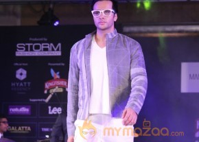 Indian Models Ramp Walk at CIFW Day3 photo 25