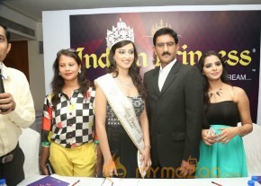 Indian Princess 2014 Press Meet Photos photo 32