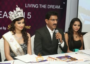 Indian Princess 2014 Press Meet Photos photo 33