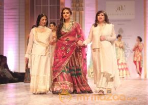 IndianBridal Fasion Week Photos photo 8