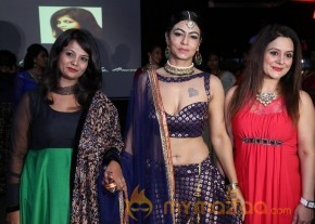 Indo Western Fashion Extravaganza Show Photos photo 50