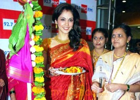 Isha Koppikar At Big Fm photo 10