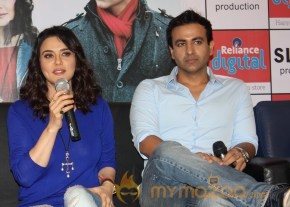 Ishkq In Paris Promotion At Reliance Digital Store  photo 7