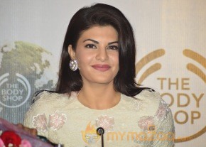 Jacqueline Fernandez At Body Shop India 