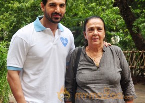 John Abraham Fulfills His Mother's Basketball Dream  photo 29