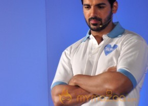 John Abraham Fulfills His Mother's Basketball Dream  photo 2
