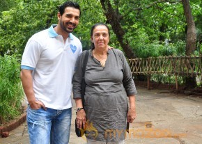 John Abraham Fulfills His Mother's Basketball Dream  photo 27