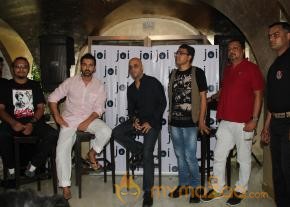 John Abraham Launch Pitol Soku Joi Album   photo 15
