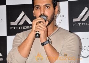 John Abraham Photos At Haymaker Gym Promotion photo 15