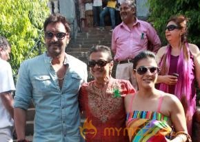 Kajol Devgn & Ajay Devgn At The Clean & Green Lonavala Event  photo 31