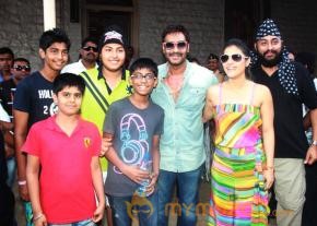 Kajol Devgn & Ajay Devgn At The Clean & Green Lonavala Event  photo 7