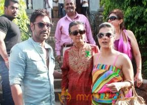 Kajol Devgn & Ajay Devgn At The Clean & Green Lonavala Event  photo 23