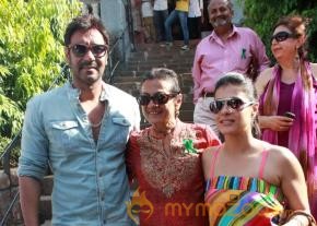 Kajol Devgn & Ajay Devgn At The Clean & Green Lonavala Event  photo 17