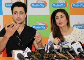 Kareena, Imran at Gori Tere Pyaar Main Promotion photo 11