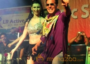 KHILADI 786 MOVIE PROMOTION PHOTOS photo 9