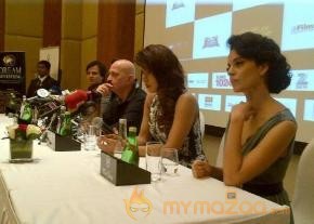 Krrish 3 Movie Promotion At Dubai Images photo 3
