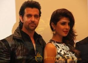 Krrish 3 Movie Promotion At Dubai Images photo 6