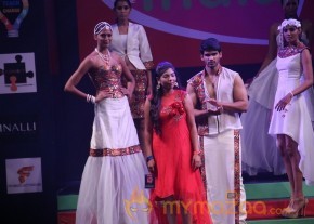 Lakhotia Love India Fashion Show Photos 02 photo 88