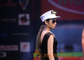 Lakhotia Love India Fashion Show Photos 02 photo 63