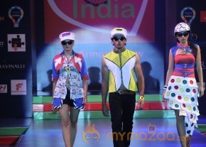 Lakhotia Love India Fashion Show Photos 02 photo 19