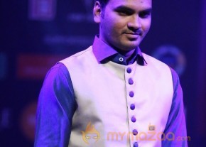 Lakhotia Love India Fashion Show Photos 02 photo 65
