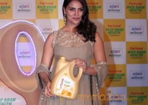 Lara Dutta At Fautune Rice Oil lauch photo 2