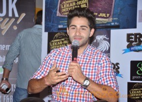 Lekar Hum Deewana Dil Movie Press Meet photo 5