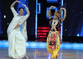 Lootera Team At Star Plus India Dancing Superstar 2 