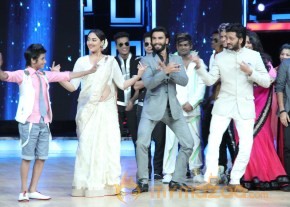Lootera Team At Star Plus India Dancing Superstar 2  photo 25