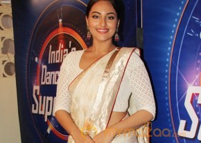 Lootera Team At Star Plus India Dancing Superstar 2  photo 38