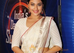 Lootera Team At Star Plus India Dancing Superstar 2  photo 34