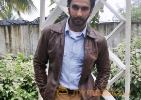Lootera Team Promote On The Sets Of TV Serial Uttaran  photo 22