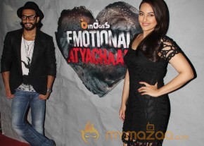 Lootera Team Promotion On The Sets Of Emotional Attyachaar  photo 6