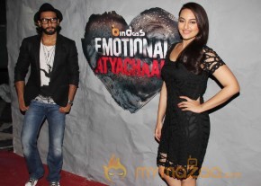 Lootera Team Promotion On The Sets Of Emotional Attyachaar  photo 13