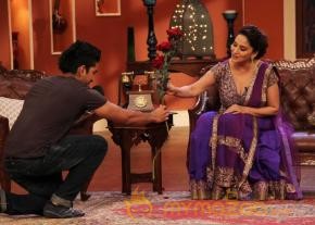 Madhuri Dedh Ishqiya Promotion Photos photo 8