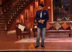 Madhuri Dedh Ishqiya Promotion Photos photo 36