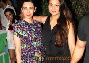 Malaika Arora, Karishma & Amrita snapped at airport  photo 2