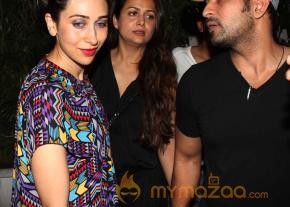 Malaika Arora, Karishma & Amrita snapped at airport  photo 19