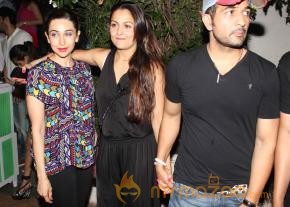 Malaika Arora, Karishma & Amrita snapped at airport  photo 20